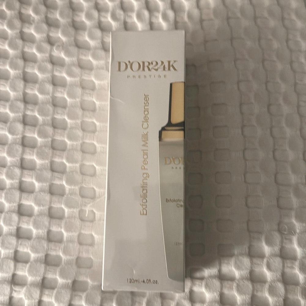 D’OR24K Prestige Exfoliating Pearl Milk Cleanser - Brand New